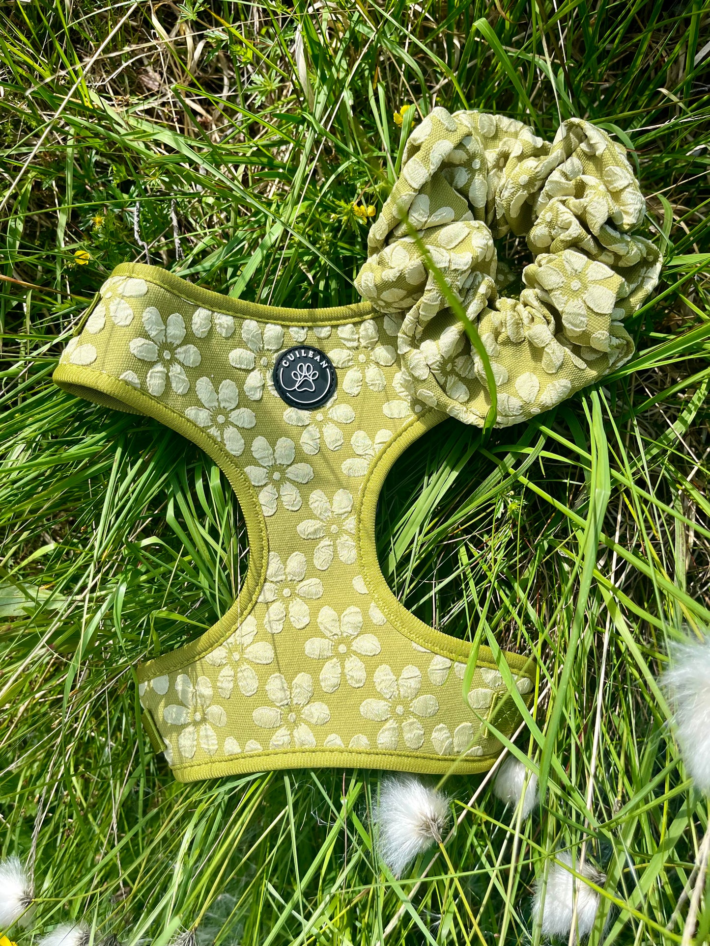 OLIVE - HAIR SCRUNCHIE